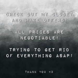 Hey guys! Check out my closet!🖤